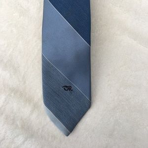 Oscar de la Renta tie